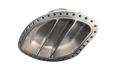 Cutie de titan tribord